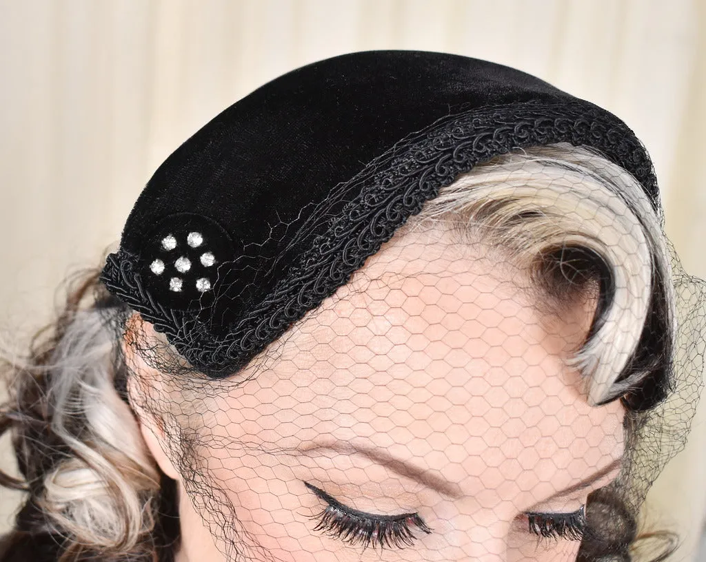 1950s Black Velvet Vintage Crescent Hat