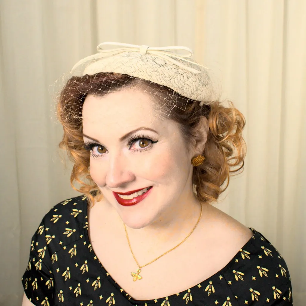 1950s Off White Lace & Bow Hat