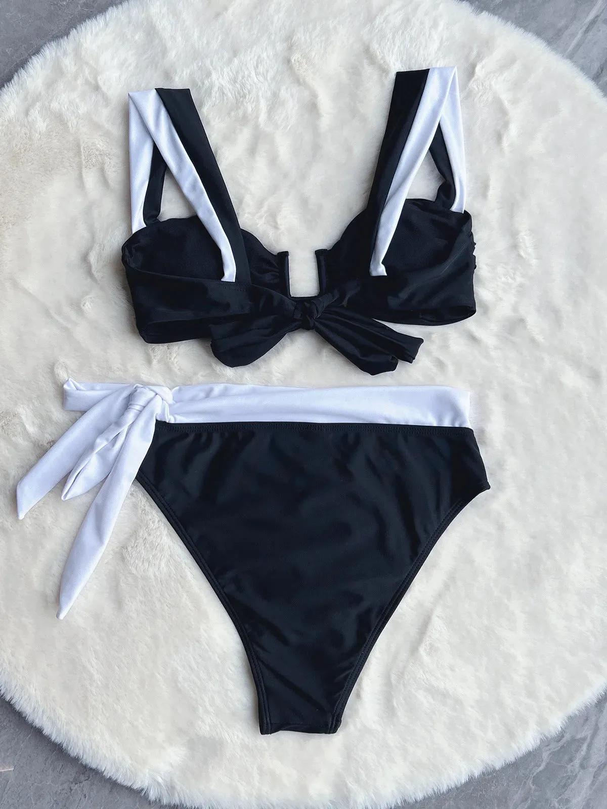 2024 New bathing suit black and white classical swim wear push up bikini swimwear women one piece swimsuit