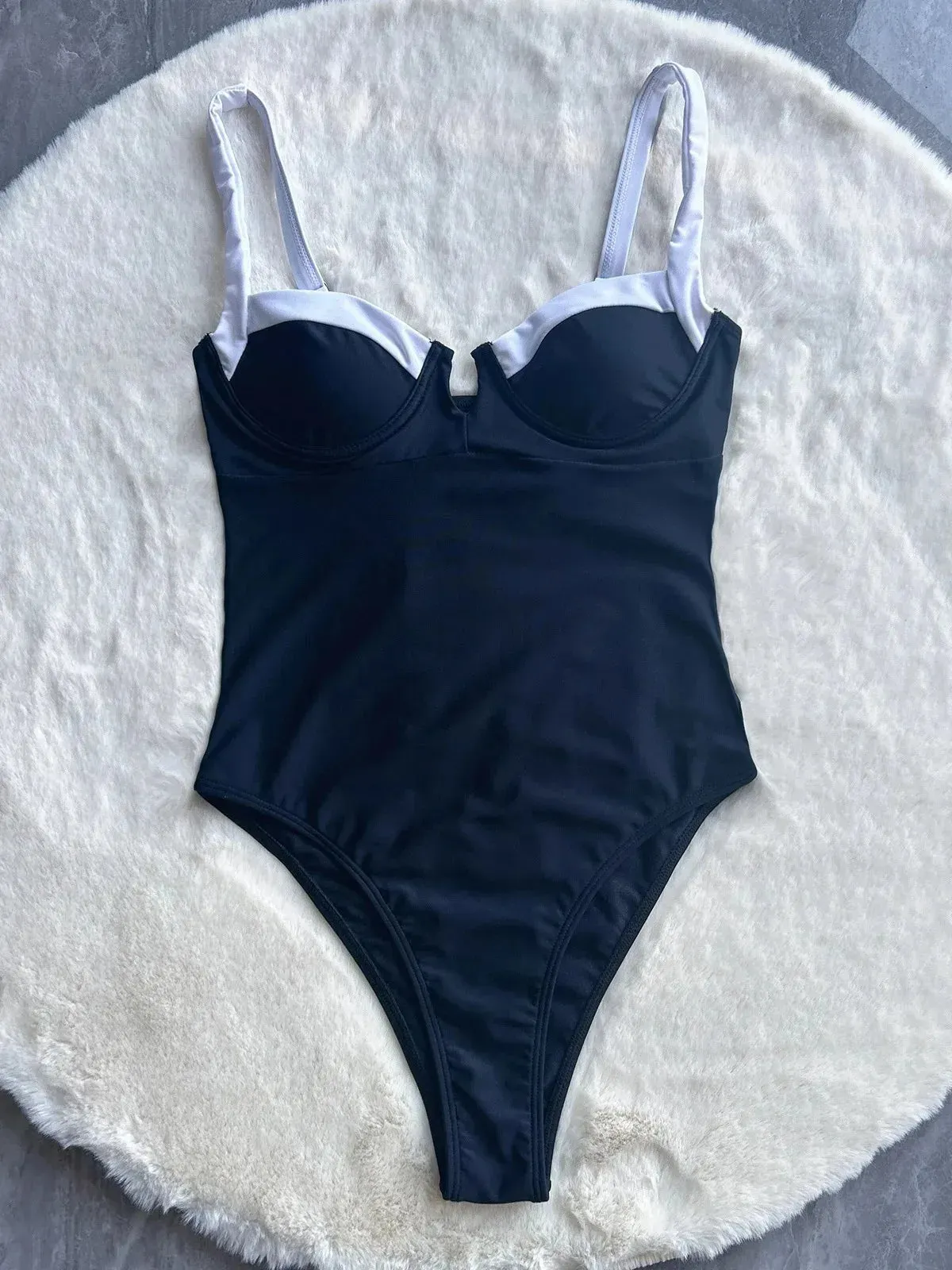 2024 New bathing suit black and white classical swim wear push up bikini swimwear women one piece swimsuit