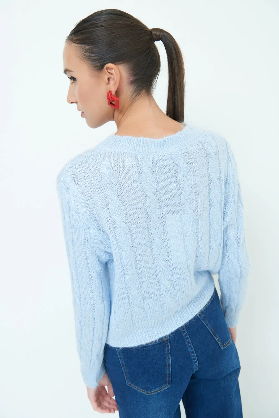 Classic cable knit V-neck sweater wholesale