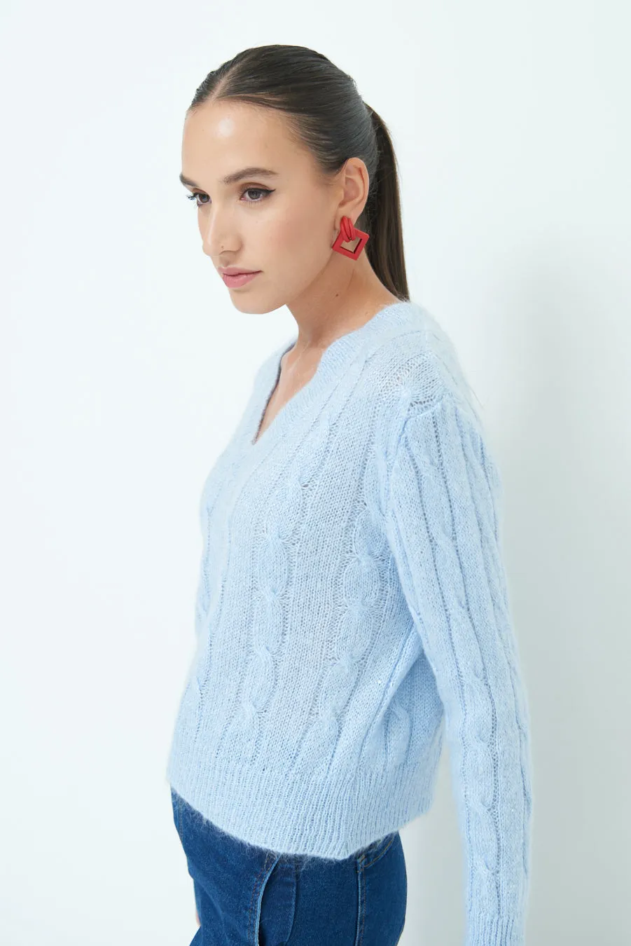 Classic cable knit V-neck sweater wholesale