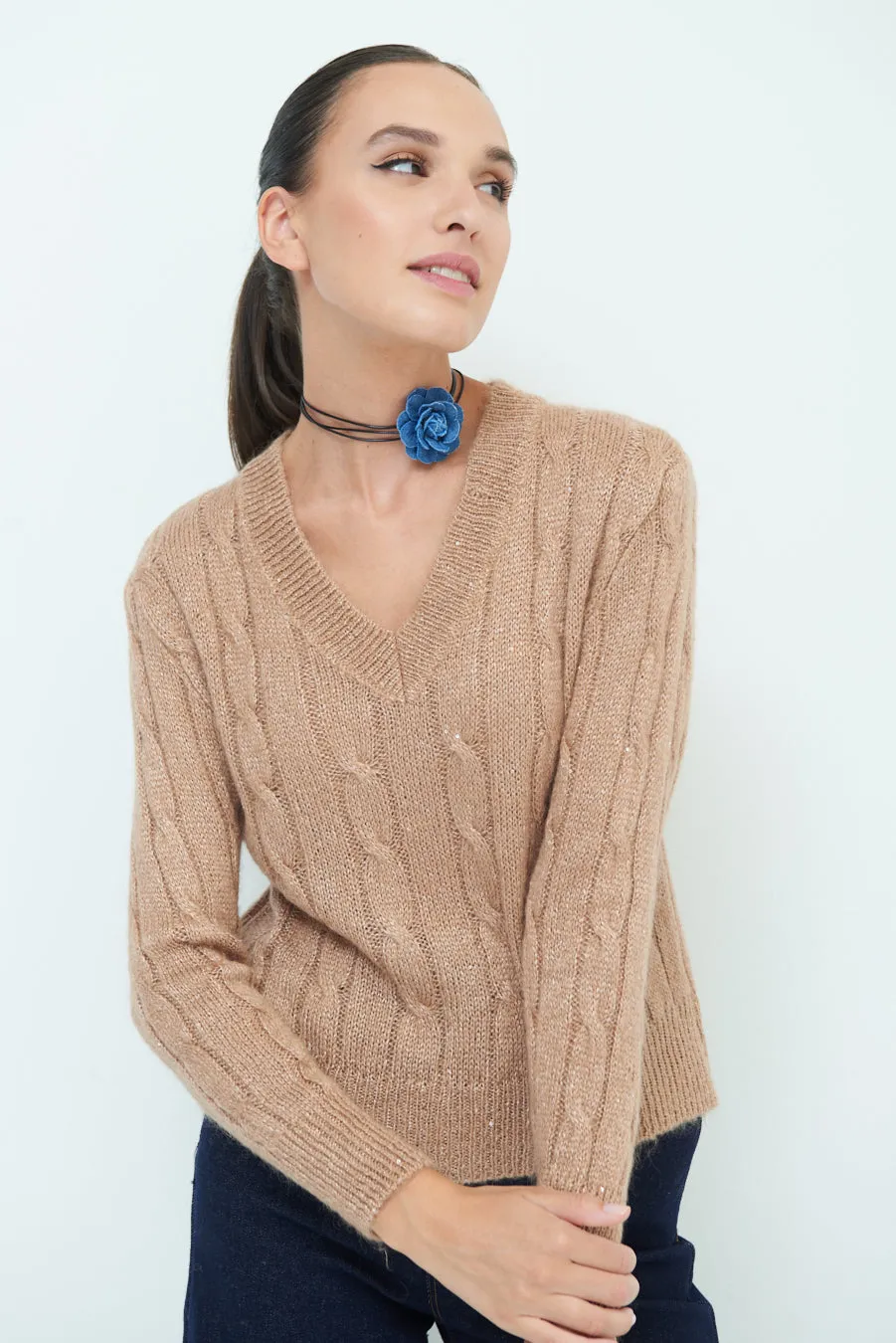 Classic cable knit V-neck sweater wholesale