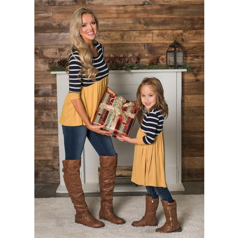 Half Sleeve Mommy and Me Dresses for Mother and Daughter Matching Set