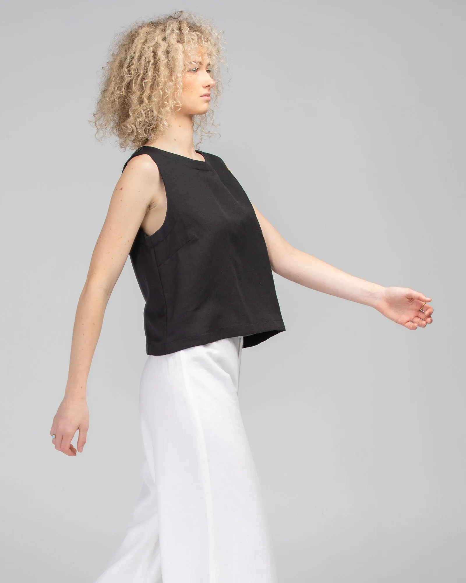 Rose Linen Top - Black