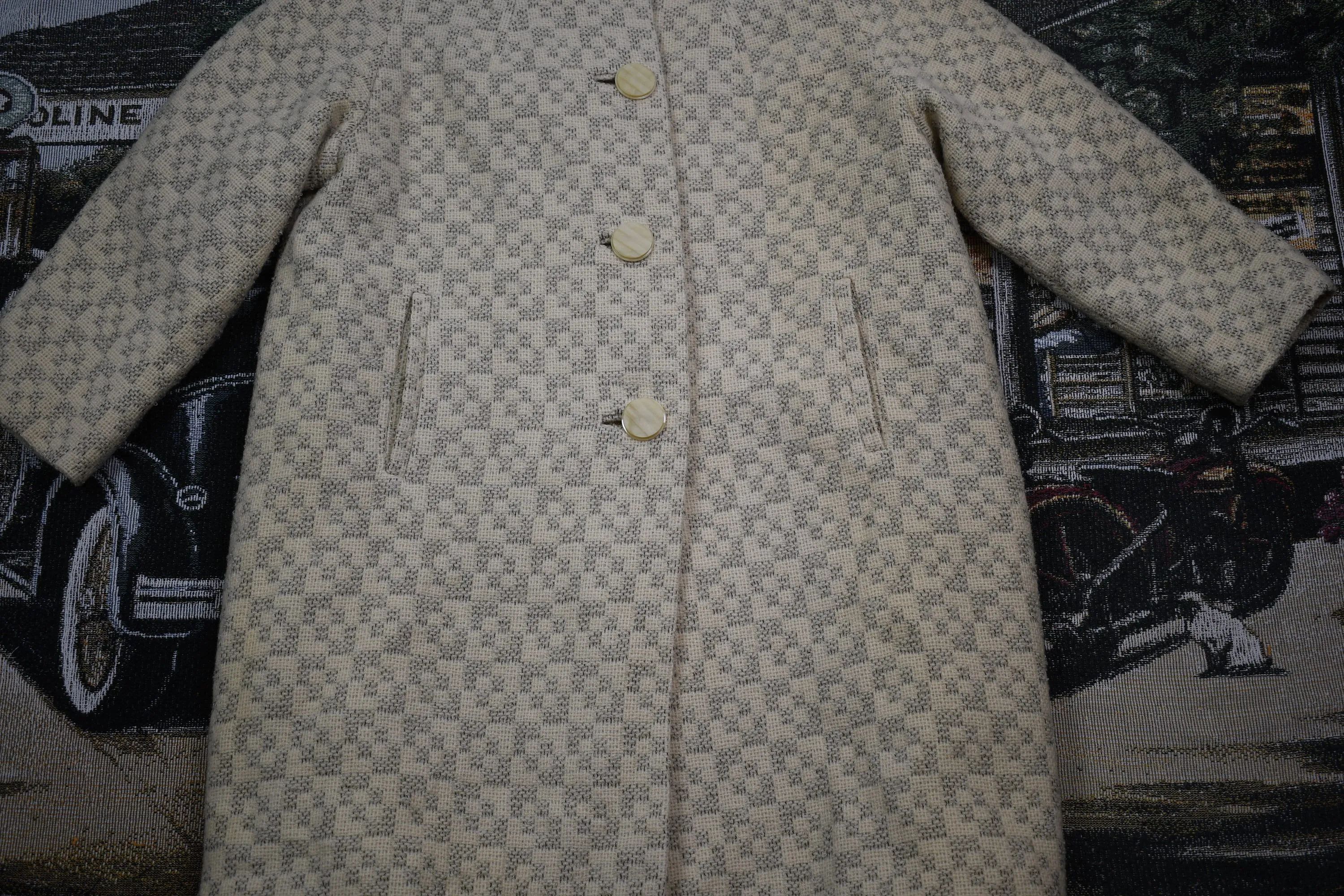 Vintage 1960s Wool Overcoat / Pattern Knit / Trench Coat Style / Fall Winter Button Up Outerwear / Streetwear Fashion / True Vintage